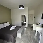 Bed & Breakfast Four Winds 4*