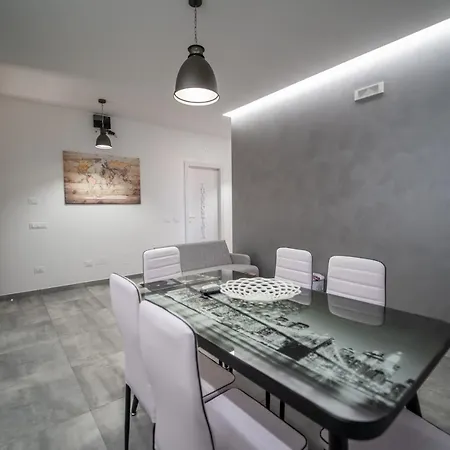 Four Winds فندق مبيت وإفطار 4*