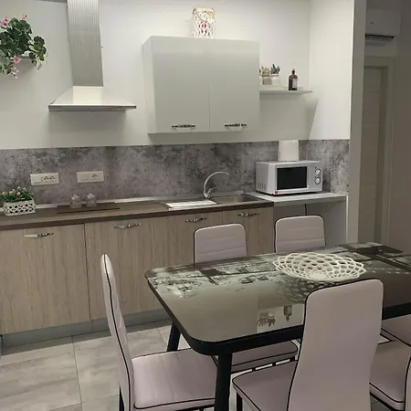 فندق مبيت وإفطار Four Winds 4*