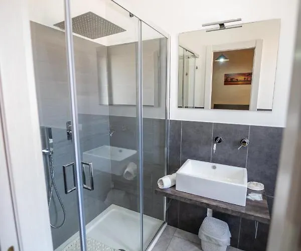 Bed & Breakfast Four Winds 4*